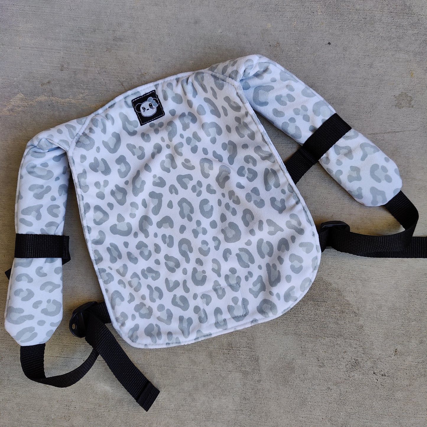 Snow Leopard - Doll/Toy Carrier
